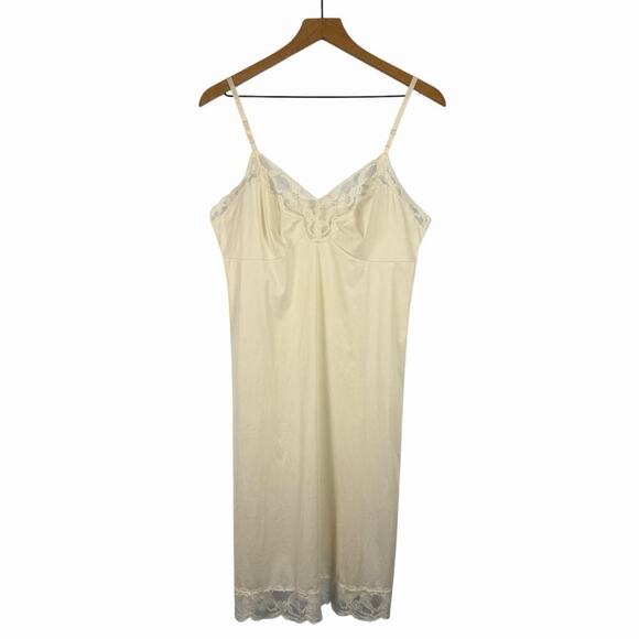 Vanity Fair Other - Vintage VANITY FAIR Full Slip Ivory Size 36 Lace Trim Indie Sleaze Dress Midi